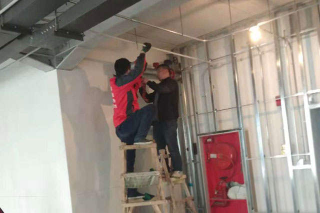 喷淋改造施工现场.jpg